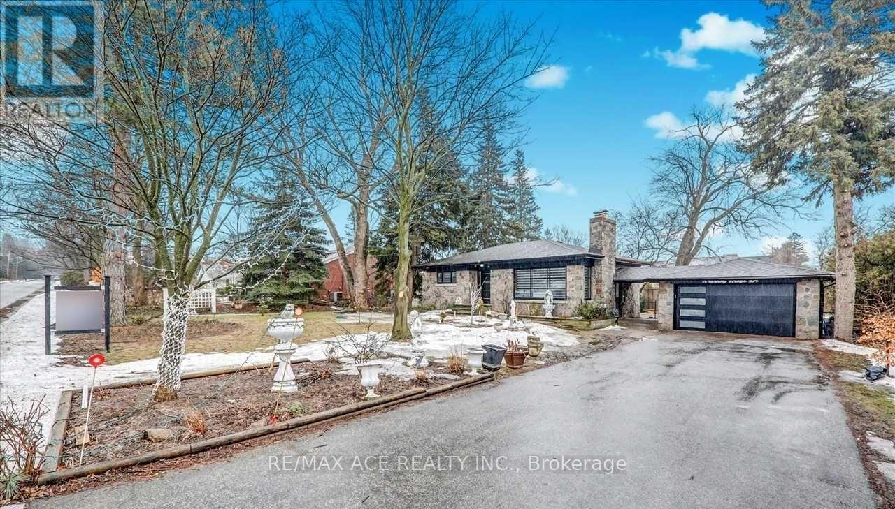 5 Windy Ridge Drive, Toronto, Ontario  M1M 1H6 - Photo 3 - E13612532