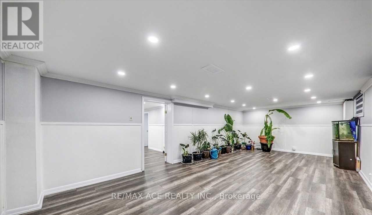 5 Windy Ridge Drive, Toronto, Ontario  M1M 1H6 - Photo 38 - E13612532