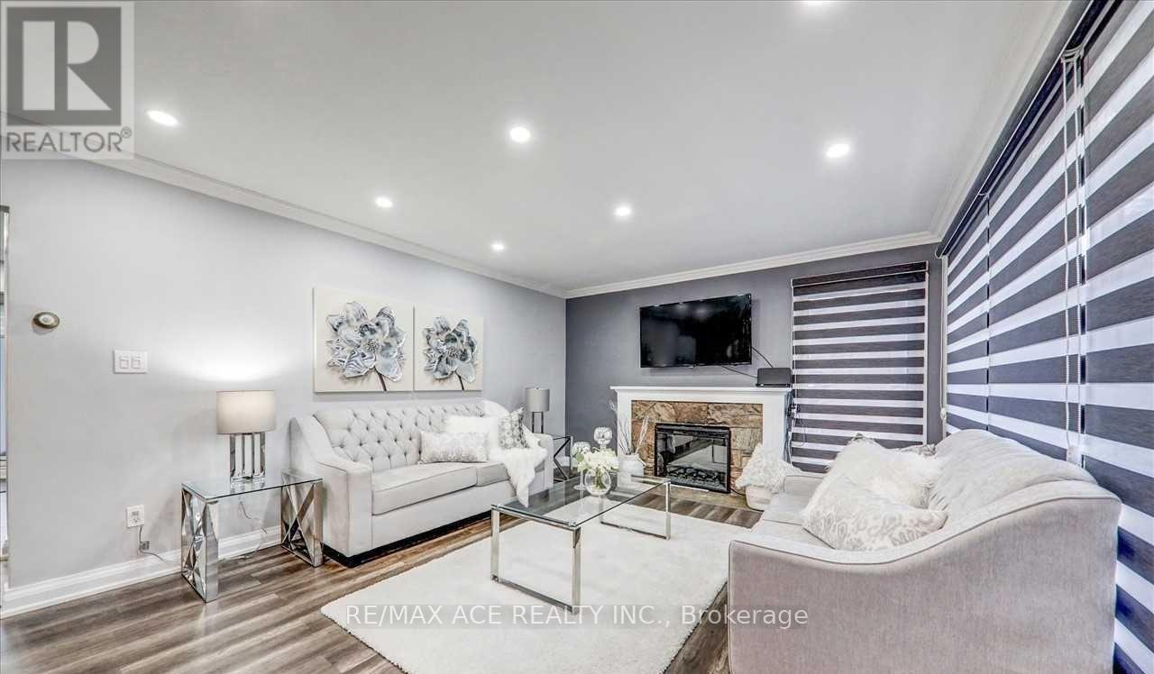 5 Windy Ridge Drive, Toronto, Ontario  M1M 1H6 - Photo 6 - E13612532