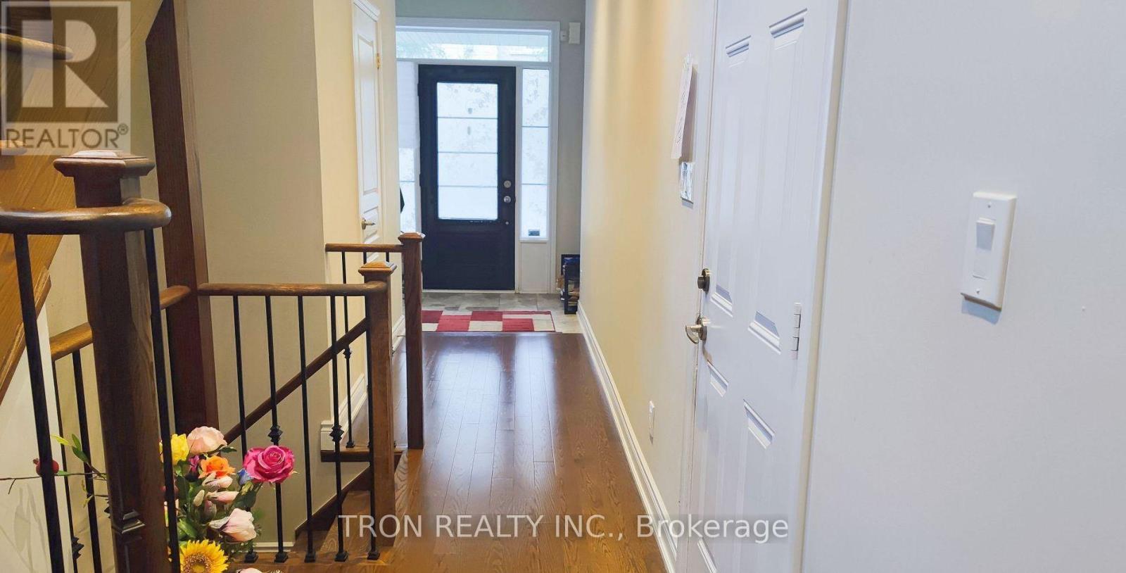 33 Mazarine Lane, Richmond Hill, Ontario  L4S 0G2 - Photo 2 - N13612252