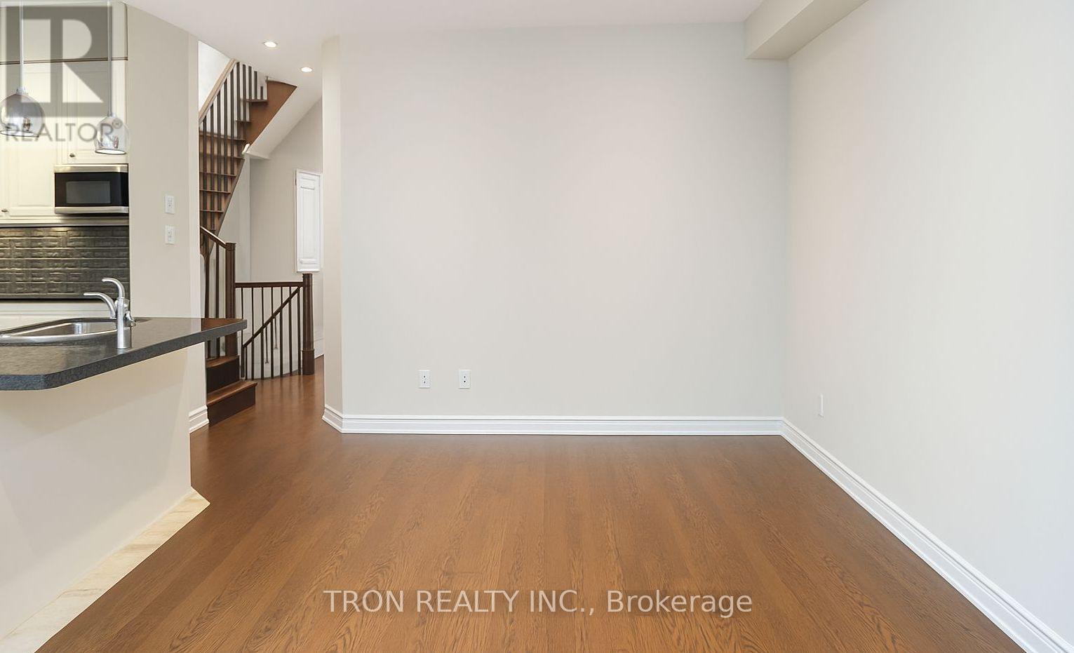 33 Mazarine Lane, Richmond Hill, Ontario  L4S 0G2 - Photo 3 - N13612252