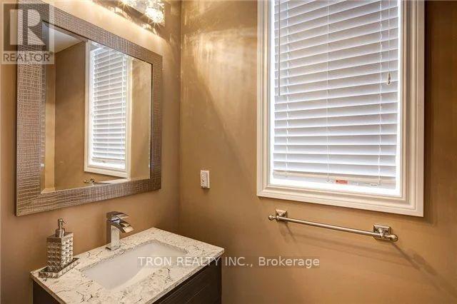 33 Mazarine Lane, Richmond Hill, Ontario  L4S 0G2 - Photo 6 - N13612252