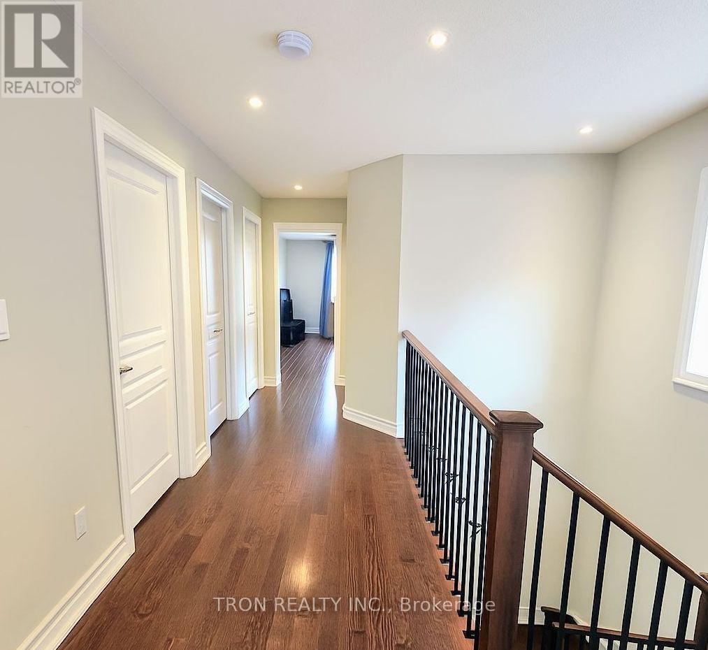 33 Mazarine Lane, Richmond Hill, Ontario  L4S 0G2 - Photo 7 - N13612252