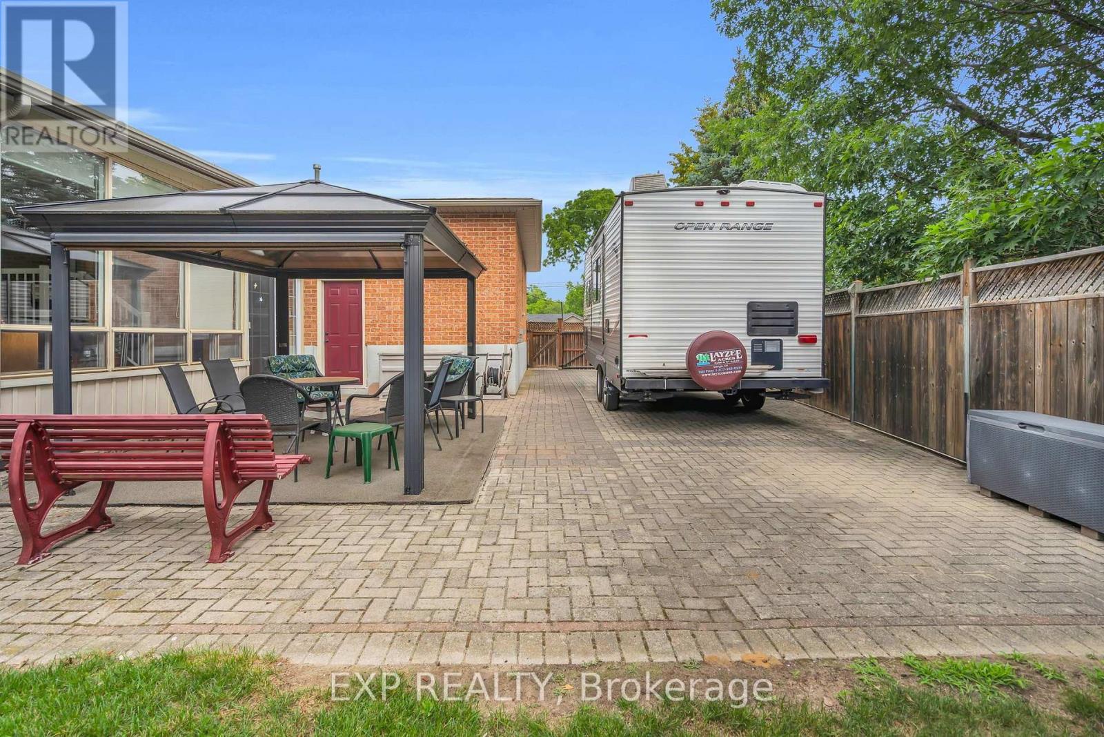 113 Oriole Drive, East Gwillimbury, Ontario  L9N 1H1 - Photo 32 - N13612384