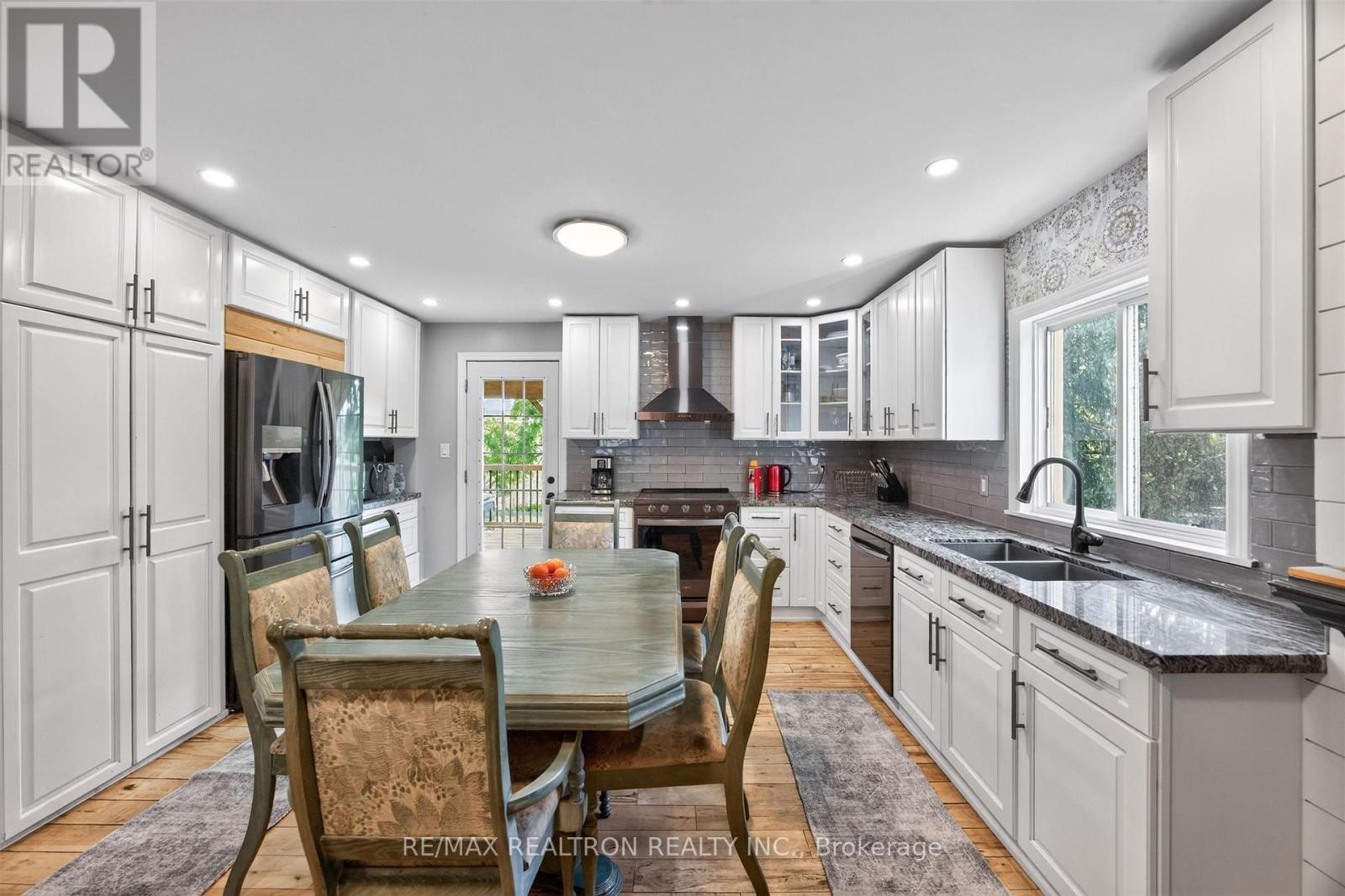 20368 Woodbine Avenue, East Gwillimbury, Ontario  L0G 1R0 - Photo 15 - N13612556
