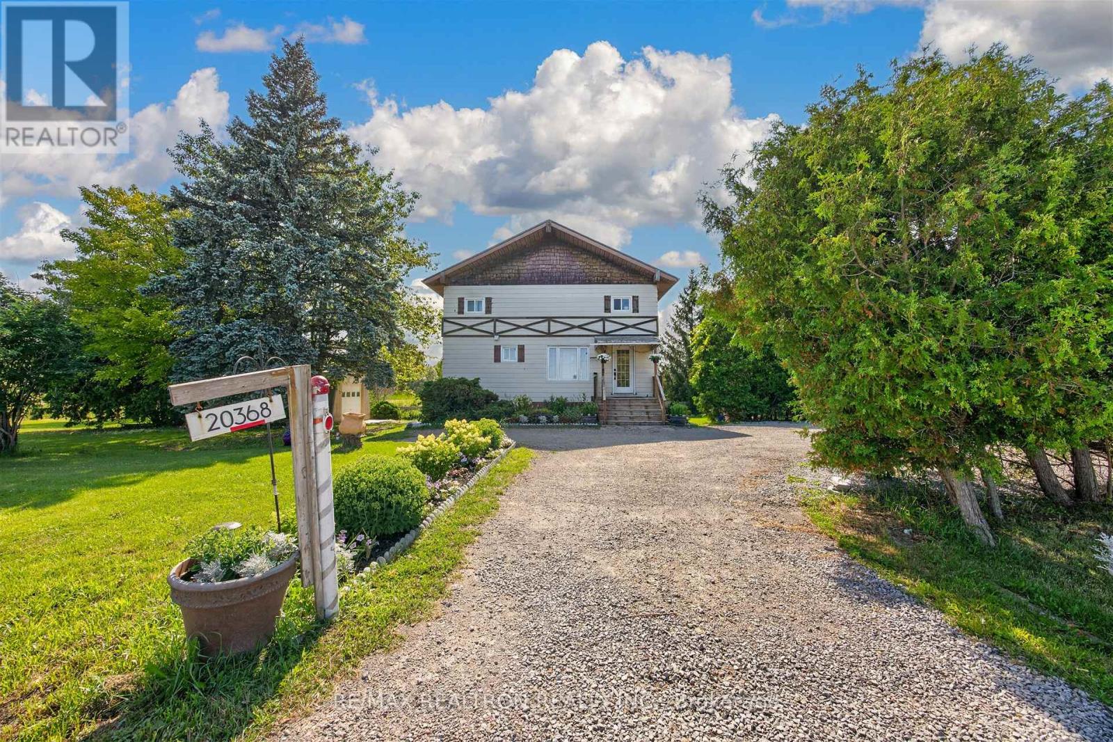 20368 Woodbine Avenue, East Gwillimbury, Ontario  L0G 1R0 - Photo 2 - N13612556