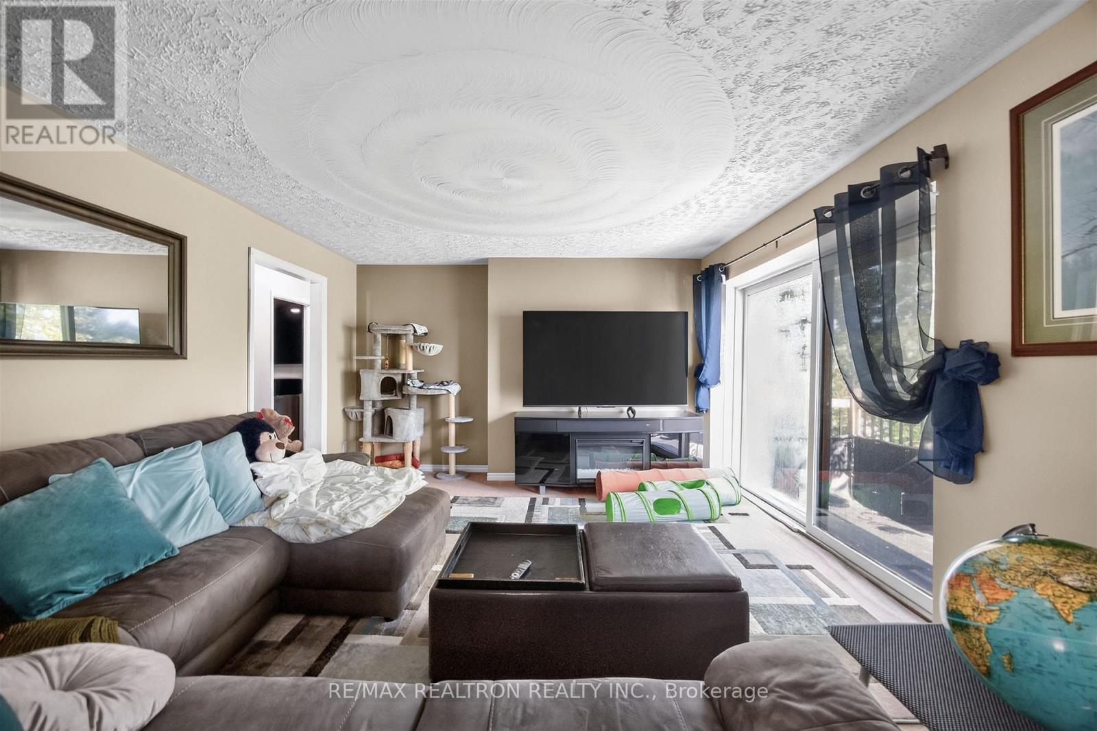 20368 Woodbine Avenue, East Gwillimbury, Ontario  L0G 1R0 - Photo 30 - N13612556