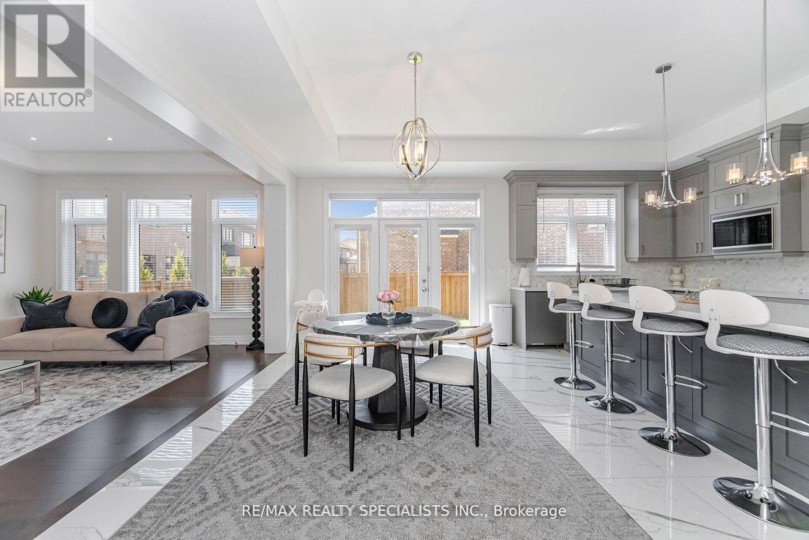 53 Threshingmills Boulevard, Oakville, Ontario  L6H 0V6 - Photo 12 - W13568334