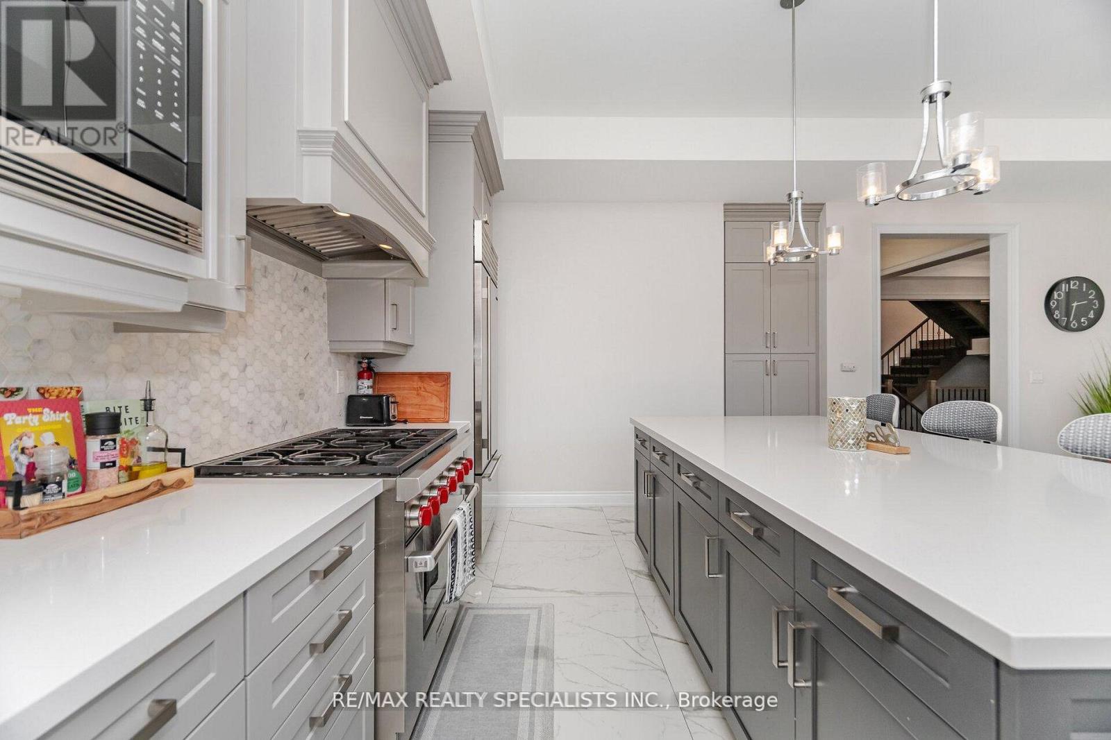 53 Threshingmills Boulevard, Oakville, Ontario  L6H 0V6 - Photo 15 - W13568334