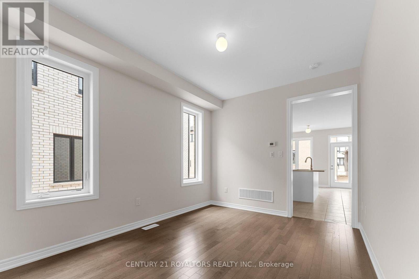 873 Logan Drive, Milton, Ontario  L9E 2C3 - Photo 4 - W13584752