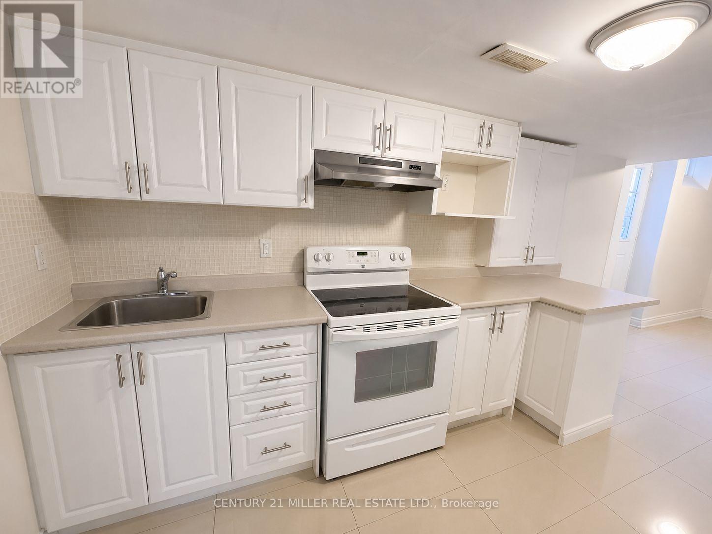 5214 Preservation Circle, Mississauga, Ontario  L5M 7T2 - Photo 10 - W13612314
