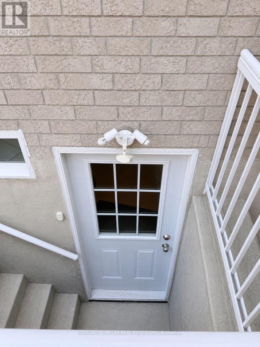 5214 Preservation Circle, Mississauga, Ontario  L5M 7T2 - Photo 7 - W13612314