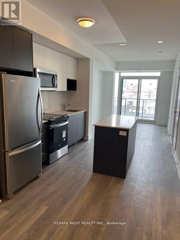 506w - 202 Burhamthorpe Road E, Mississauga, Ontario  L5A 0B2 - Photo 2 - W13612420