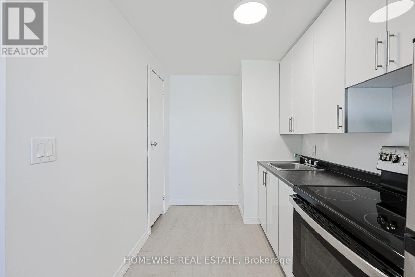 107 - 2204 Dufferin Street, Toronto, Ontario  M6E 3R8 - Photo 5 - W13612504