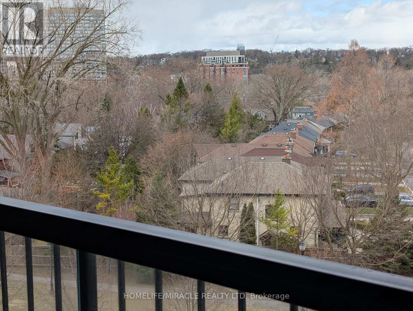 428 - 2 Old Mill Drive, Toronto, Ontario  M6S 0A2 - Photo 13 - W13612546