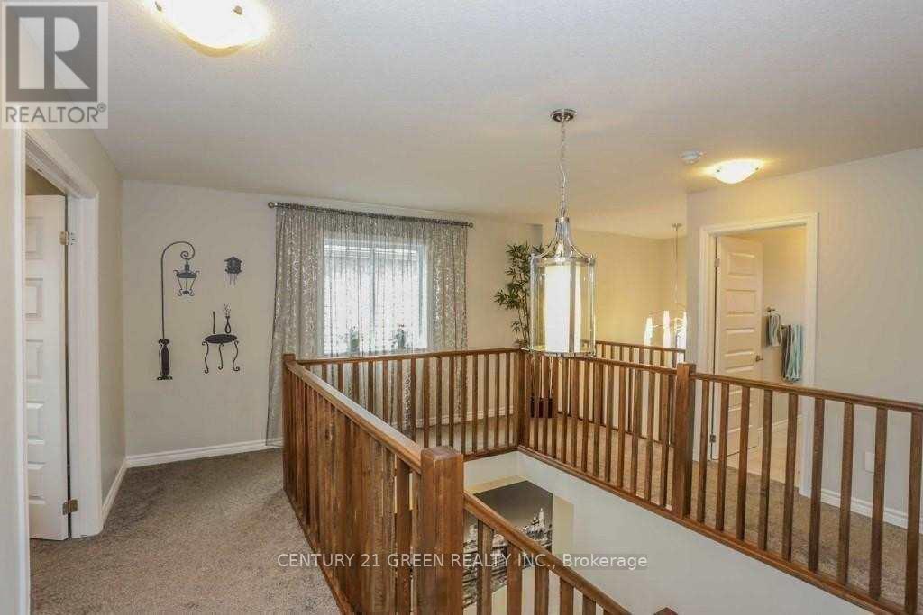 Upper Level - 1221 Gough Road, London North, Ontario  N5X 0H2 - Photo 9 - X13612308