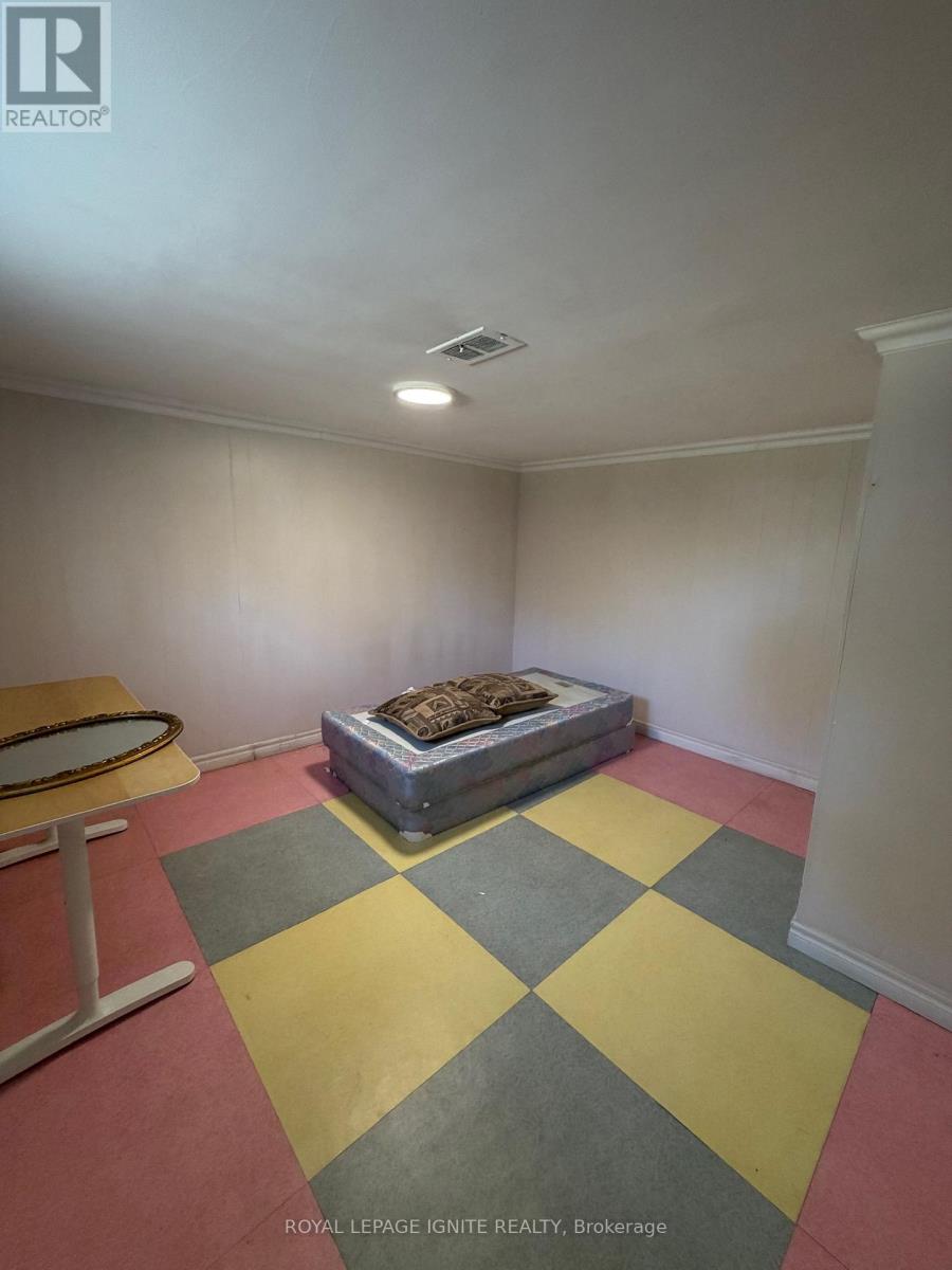 1375 Birchmount Road E, Toronto, Ontario  M1P 2E2 - Photo 10 - E13567226