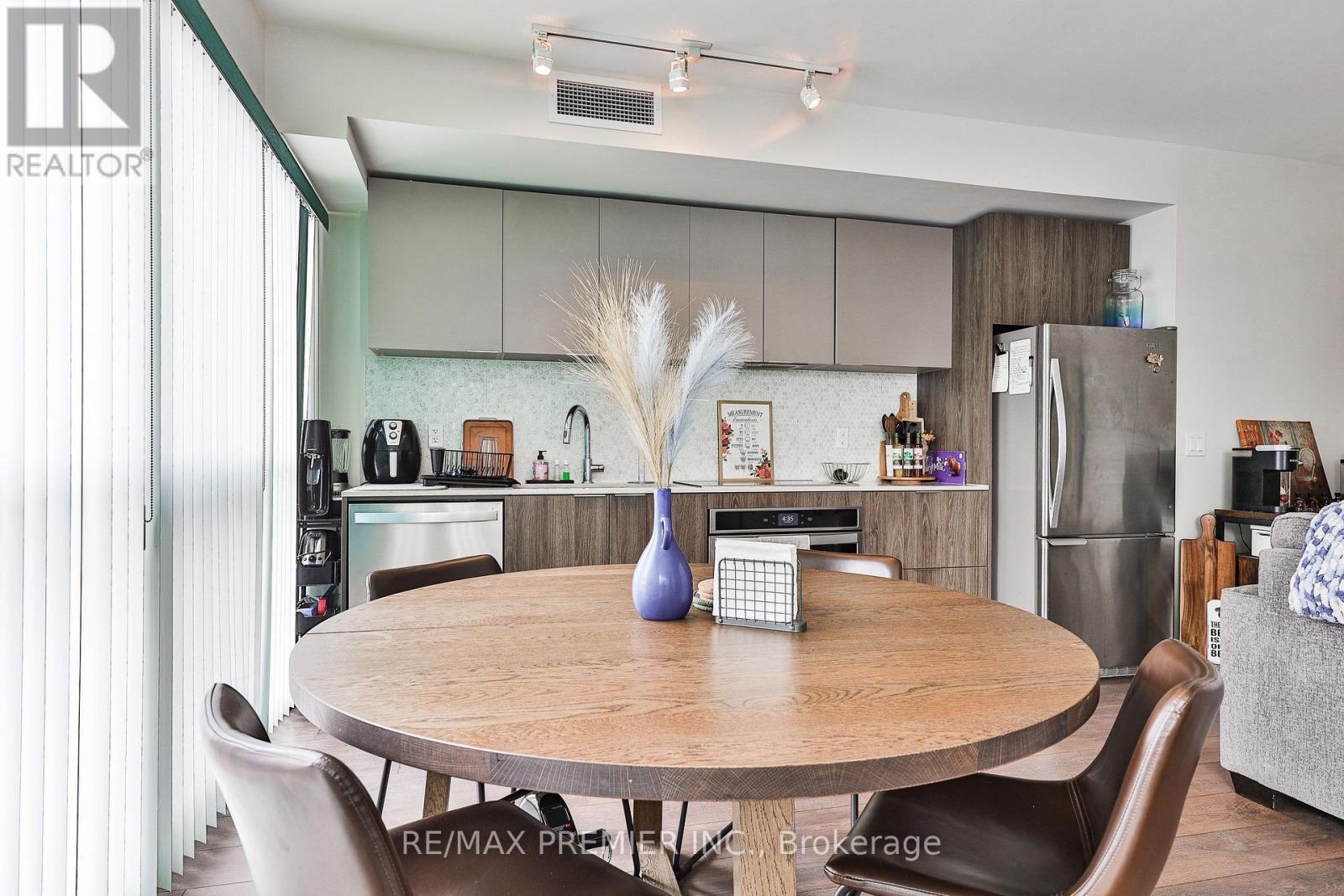 610 - 2 Sonic Way, Toronto, Ontario  M3C 0P2 - Photo 16 - C13611760