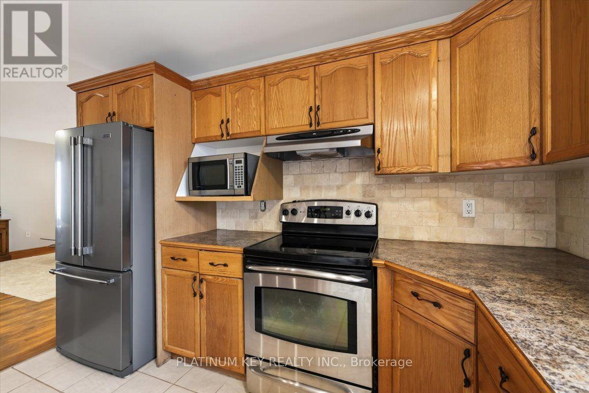 146 Mill Street, Southwest Middlesex, Ontario  N0L 1M0 - Photo 12 - X13612706