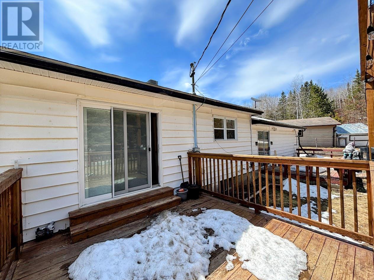 7 Swallow Dr, Manitouwadge, Ontario  P0T 2C0 - Photo 29 - TB2600884