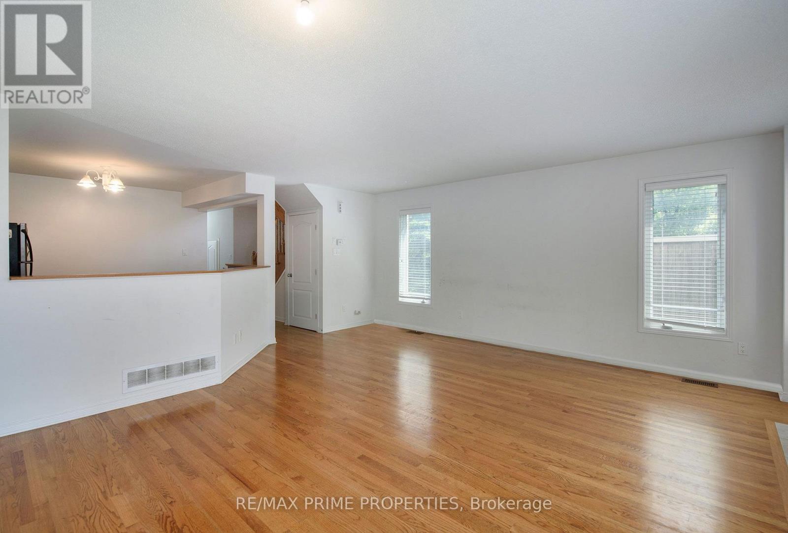 201 Freedom Private, Ottawa, Ontario  K1G 6W1 - Photo 4 - X13612702
