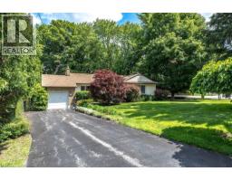 803 MONTGOMERY Drive, Ancaster, Ontario
