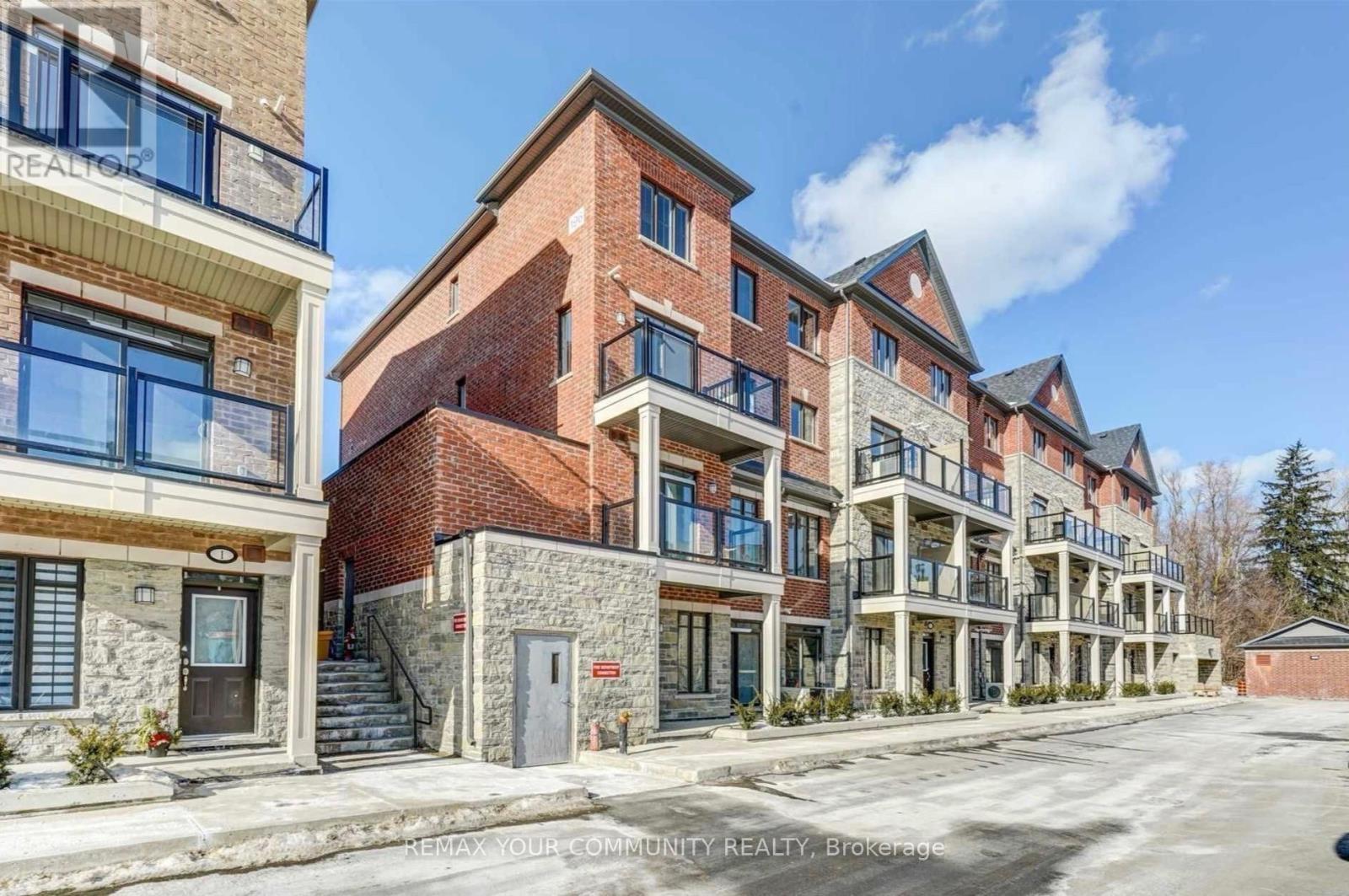 21 - 196 PINE GROVE ROAD W, Vaughan, Ontario