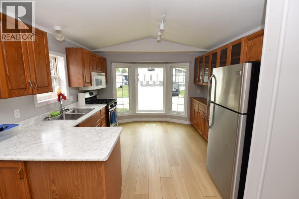 5700 Blackwell Sideroad Unit# 258 Sarnia Ontario Canada N7W1B7 5