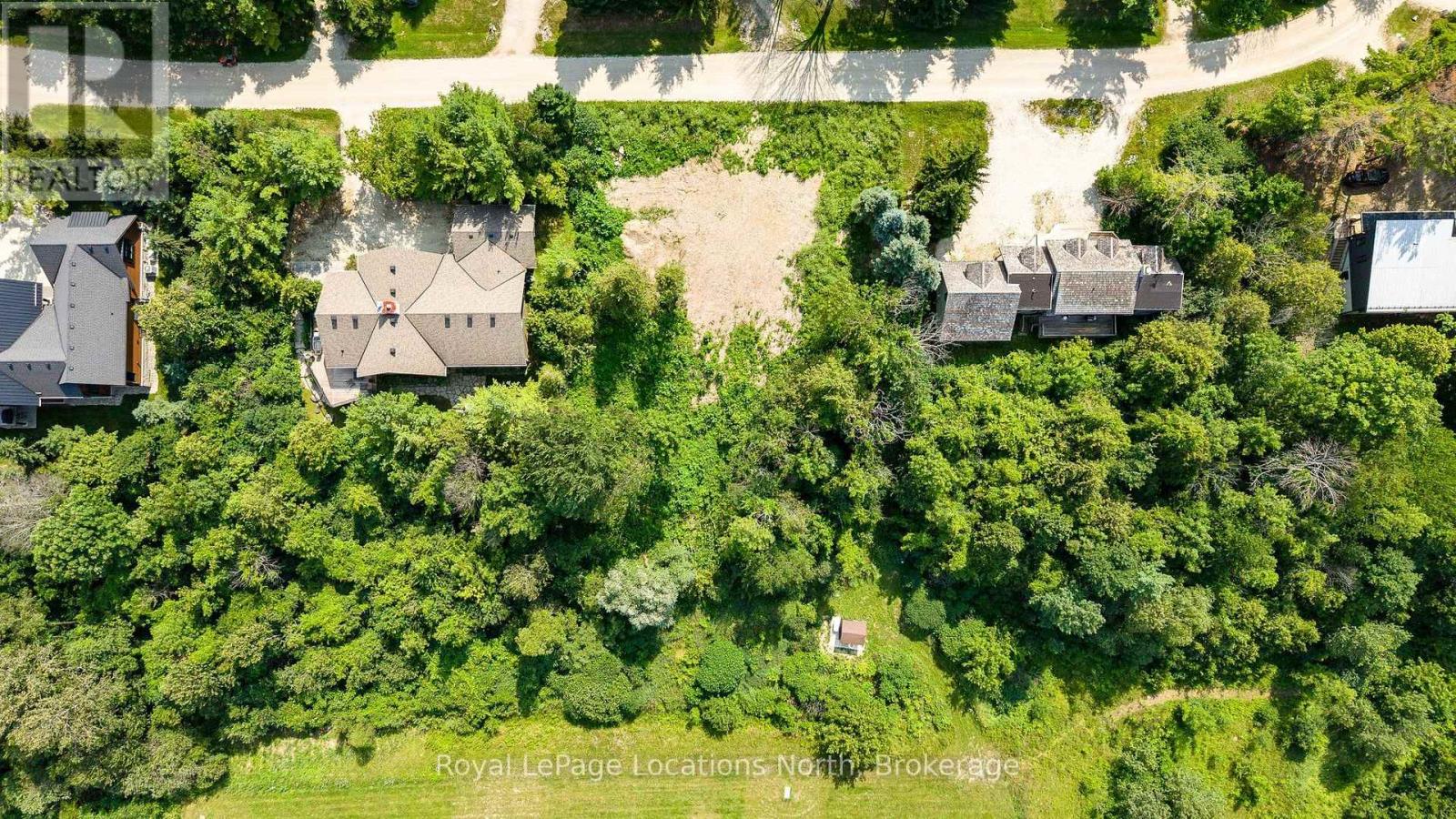 11 Osler Pines Drive, Clearview, Ontario  L9Y 3Y9 - Photo 4 - S13612690