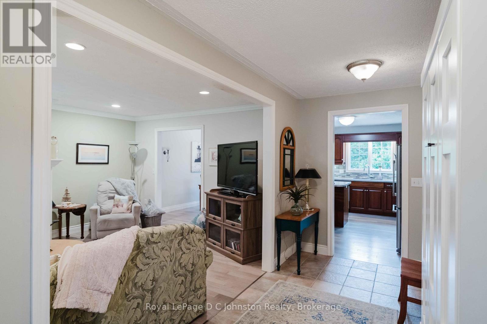 103 Grenville Street N, Saugeen Shores, Ontario  N0H 2L0 - Photo 4 - X13612562