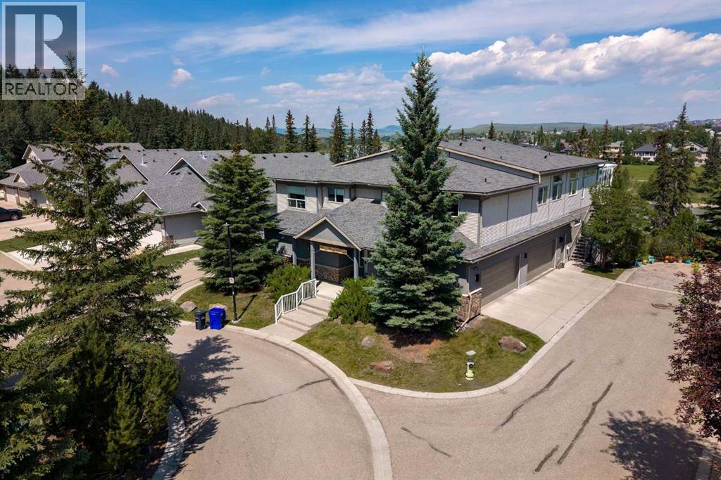 192, 192 Crawford Drive, Cochrane, Alberta  T4C 2G8 - Photo 3 - A2325306