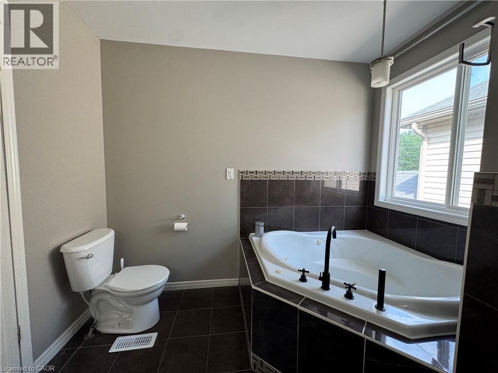 99 Sims Estate Drive, Kitchener, Ontario  N2A 0A9 - Photo 9 - 40844184