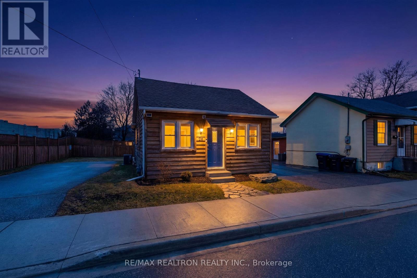25 Bingham Street, Bradford West Gwillimbury, Ontario  L3Z 1X1 - Photo 1 - N13612600
