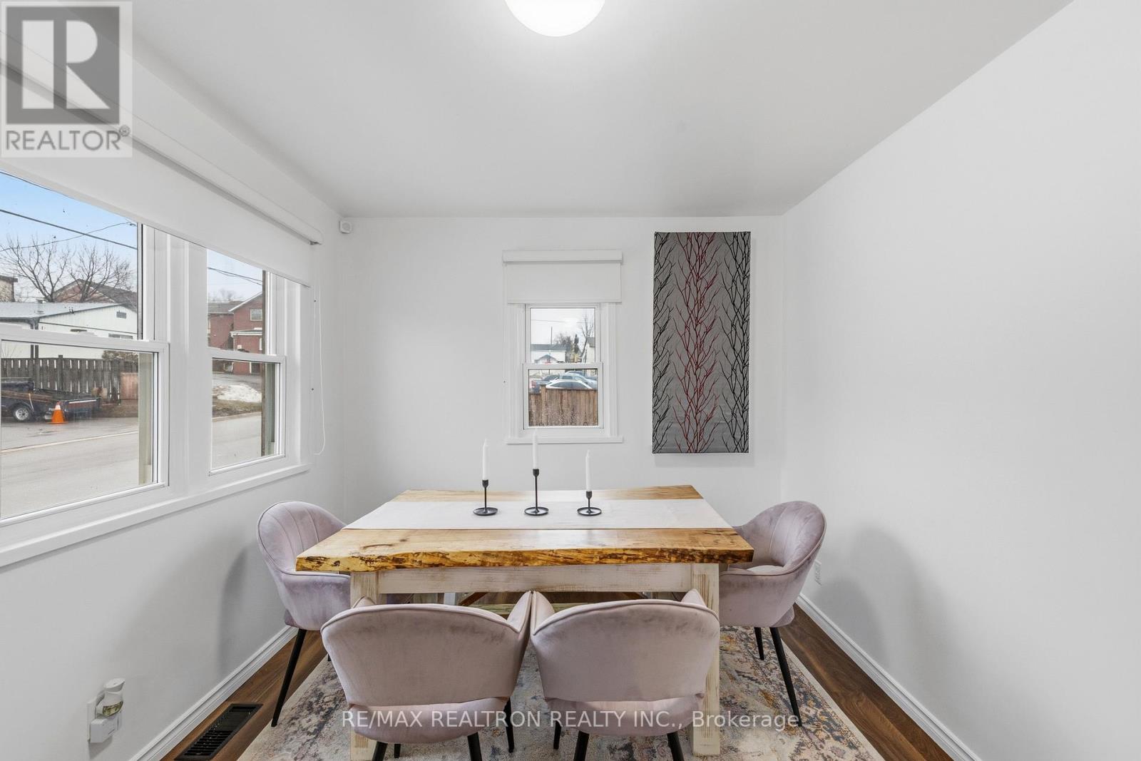 25 Bingham Street, Bradford West Gwillimbury, Ontario  L3Z 1X1 - Photo 5 - N13612600