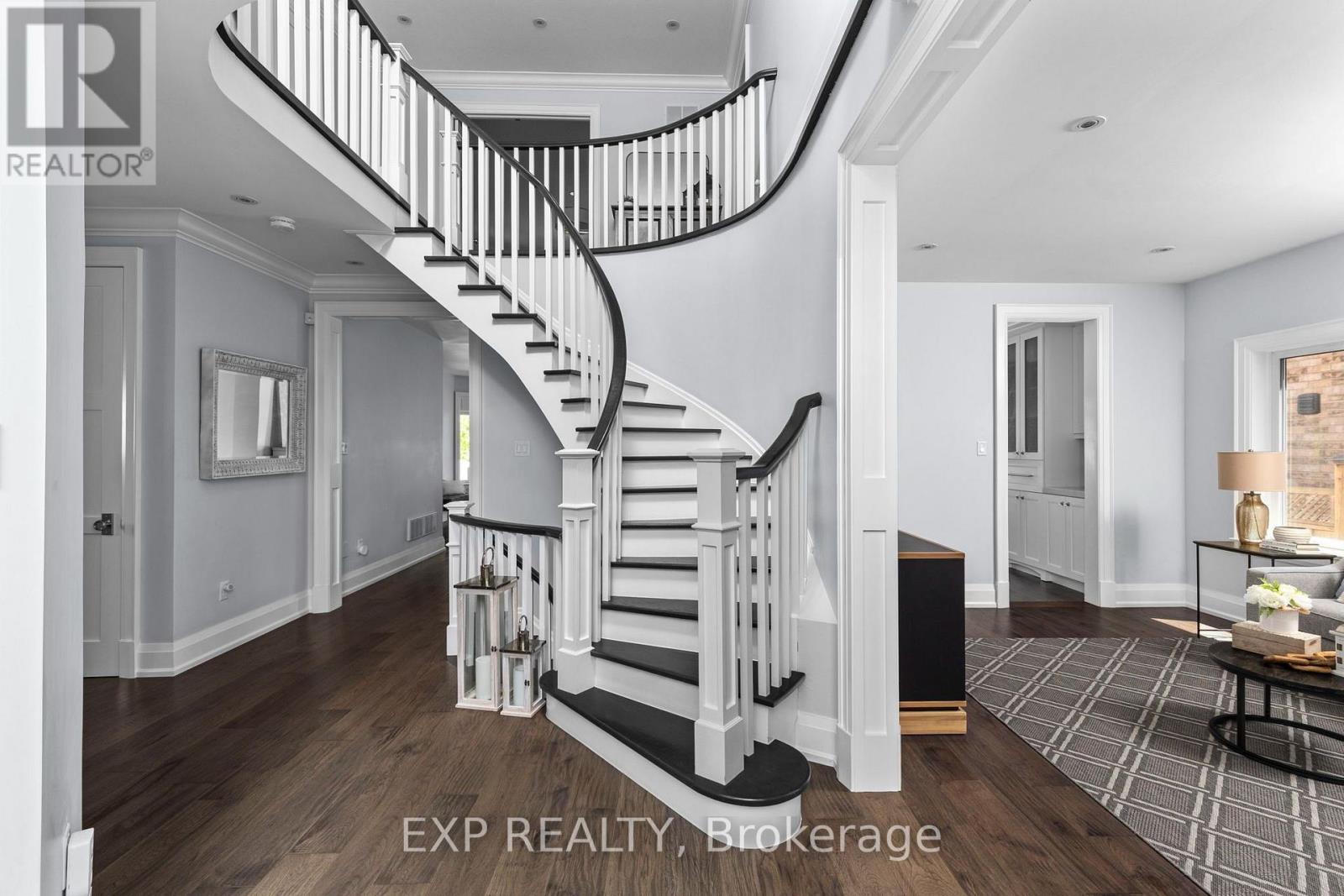 53 Glenside Drive, Vaughan, Ontario  L6A 2H7 - Photo 4 - N13612650