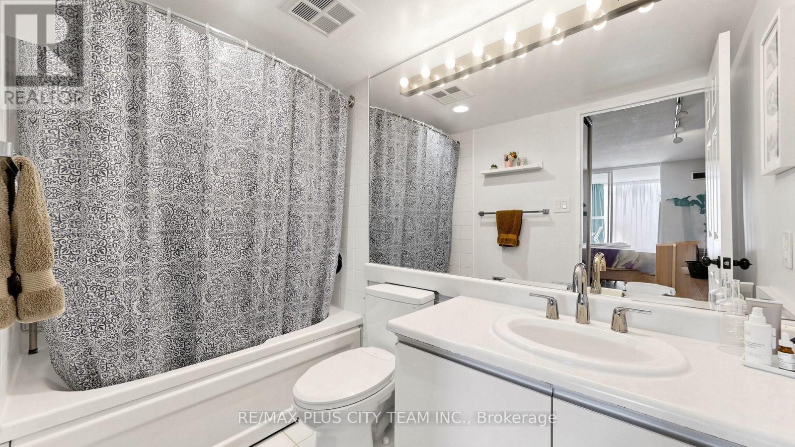 437 - 22 Southport Street, Toronto, Ontario  M6S 4Y9 - Photo 15 - W13612576
