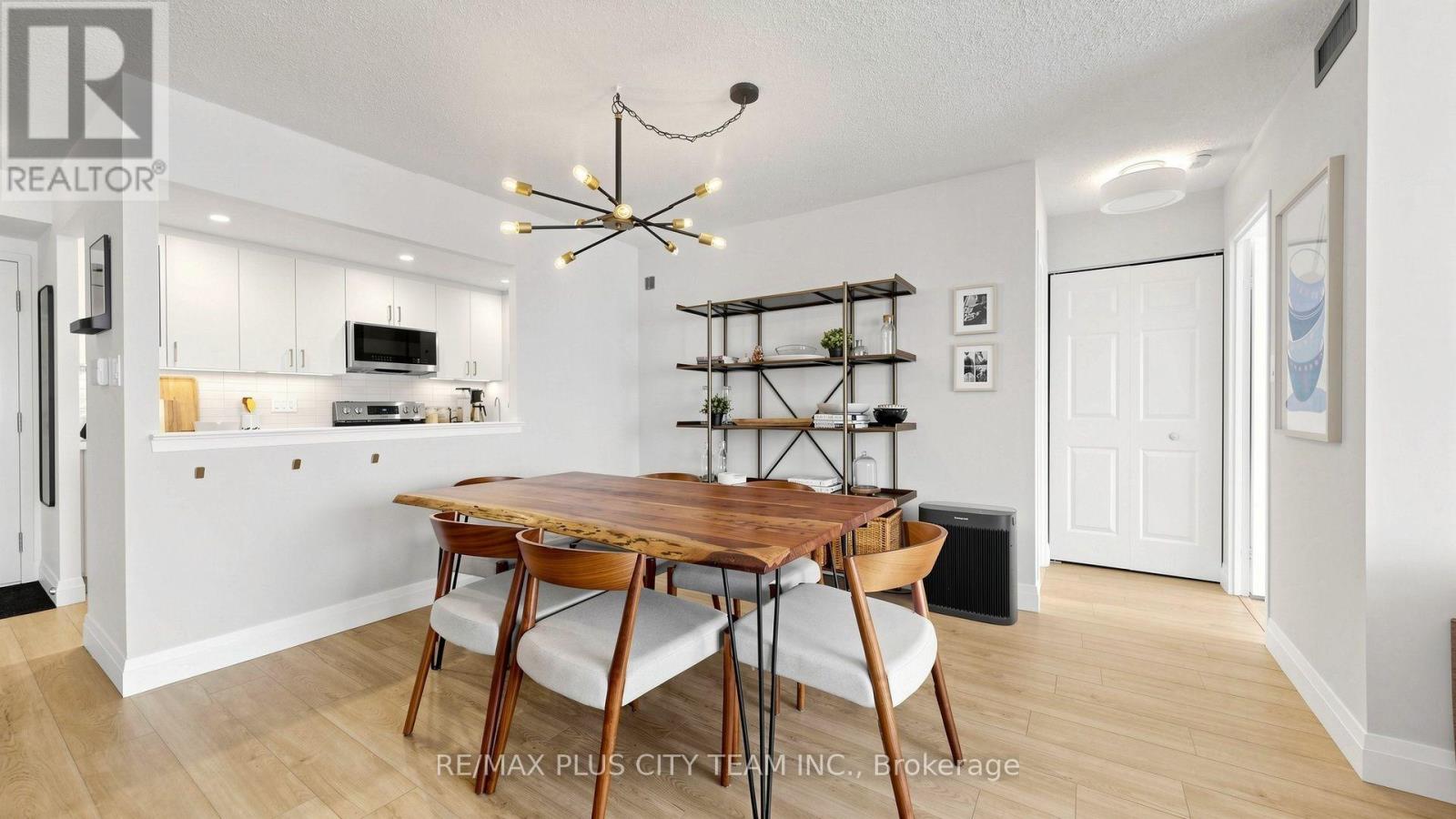 437 - 22 Southport Street, Toronto, Ontario  M6S 4Y9 - Photo 7 - W13612576