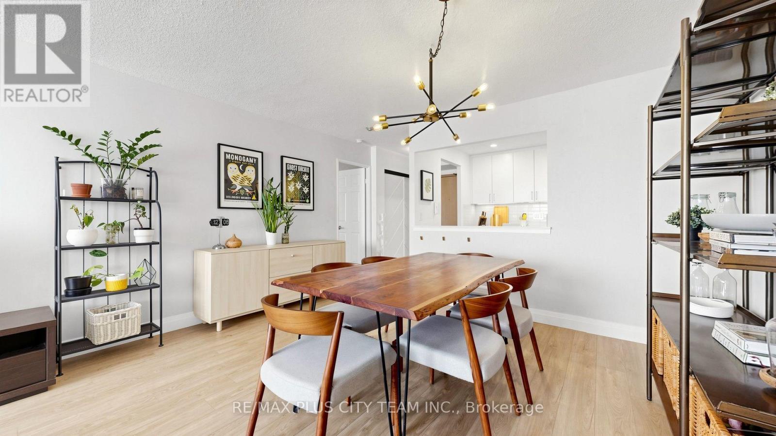 437 - 22 Southport Street, Toronto, Ontario  M6S 4Y9 - Photo 8 - W13612576
