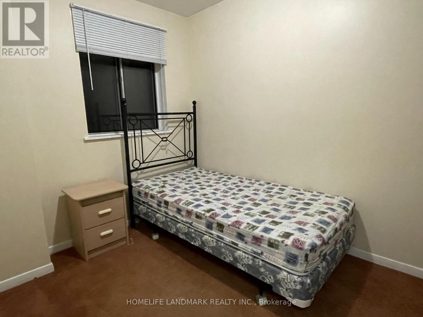 3025 The Credit Woodlands, Mississauga, Ontario  L5C 2V3 - Photo 10 - W13612752