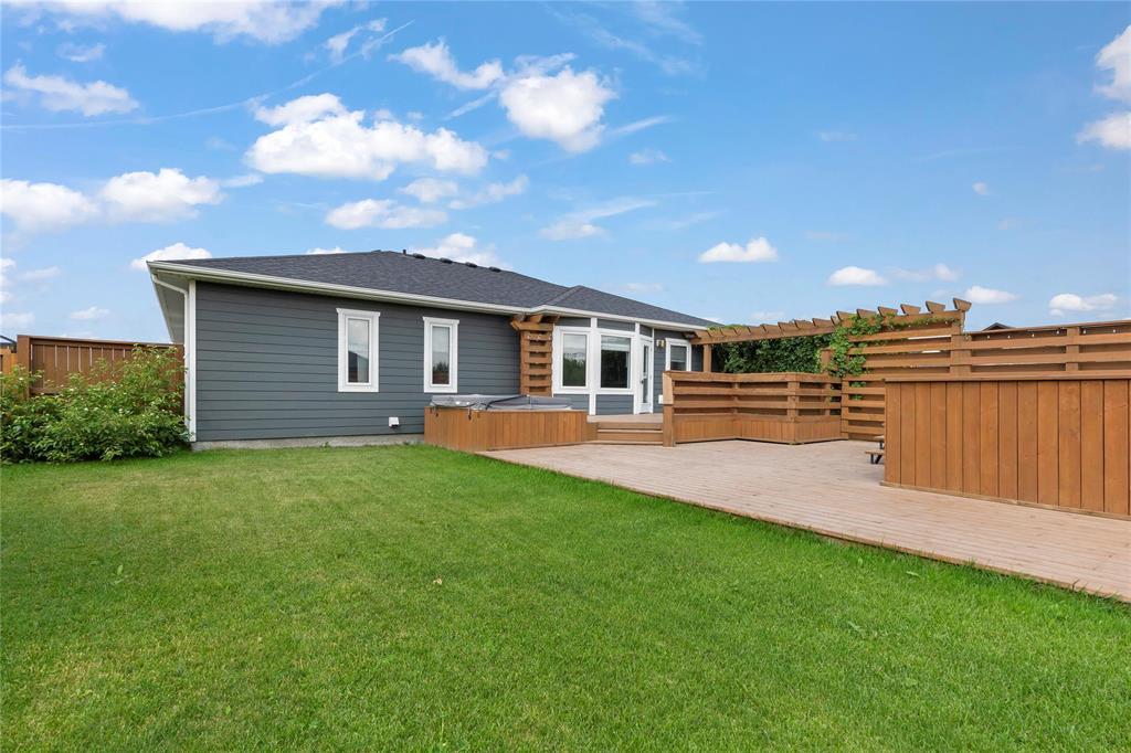 1 Aston Cove, Steinbach, Manitoba  R5G 2P2 - Photo 24 - 202616916