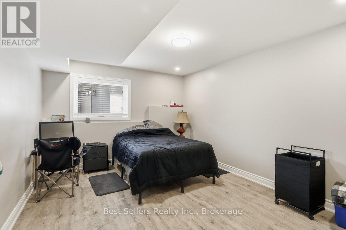 2 - 56 Florence Street W, Huntsville, Ontario  P1H 1V5 - Photo 5 - X13612622