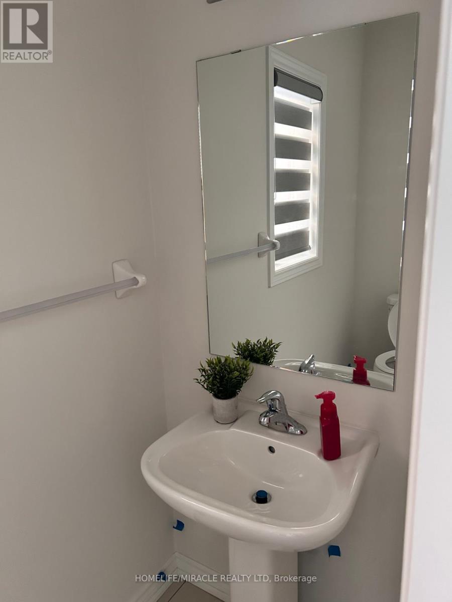 239 Palace Street, Thorold, Ontario  L2V 0N3 - Photo 10 - X13612790