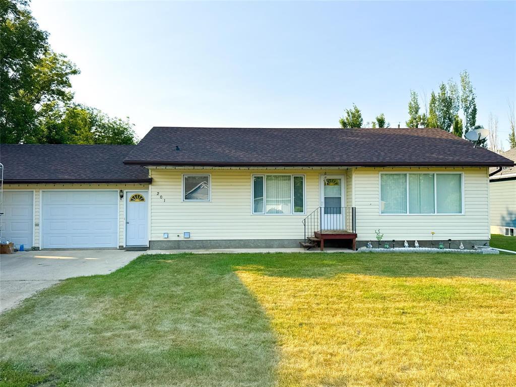 201 First Avenue, Benito, Manitoba  R0L 0C0 - Photo 0 - 202618798