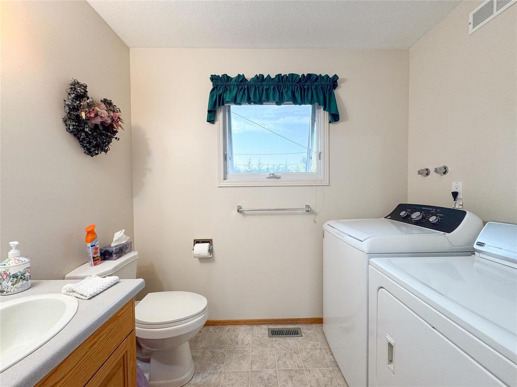 201 First Avenue, Benito, Manitoba  R0L 0C0 - Photo 15 - 202618798