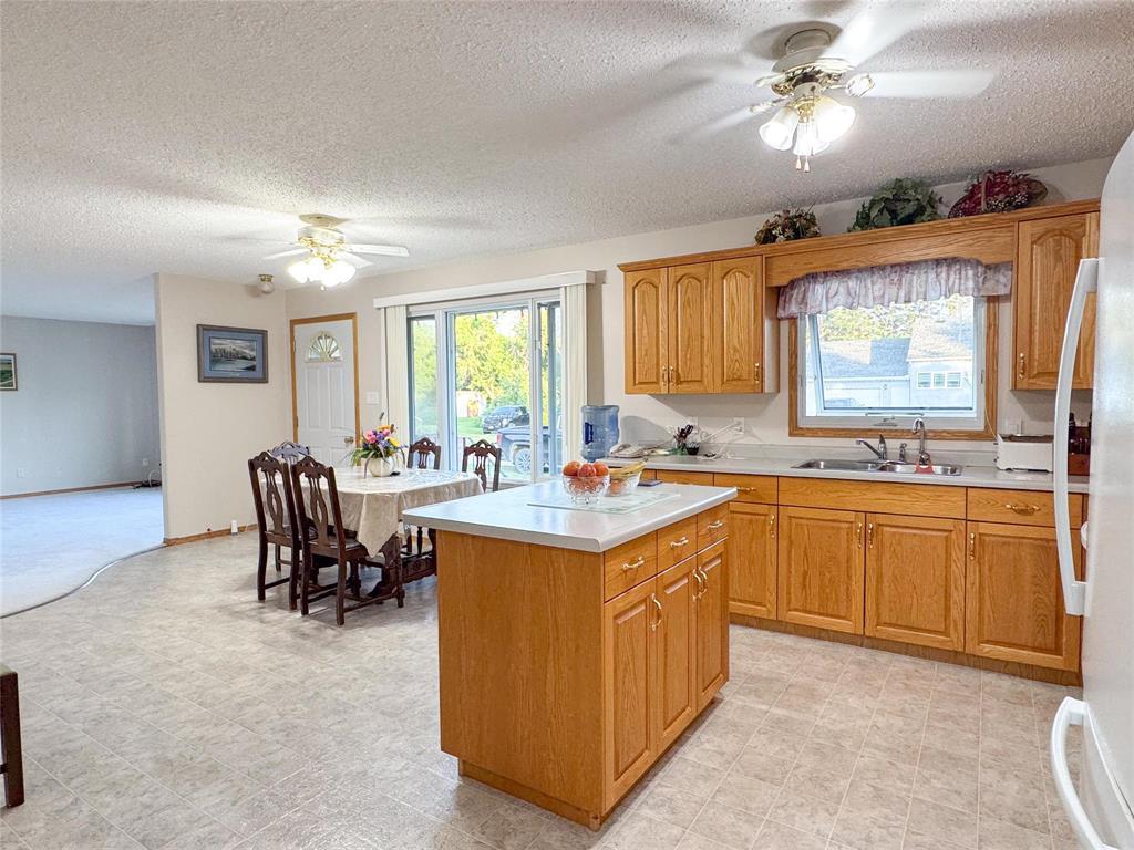 201 First Avenue, Benito, Manitoba  R0L 0C0 - Photo 3 - 202618798