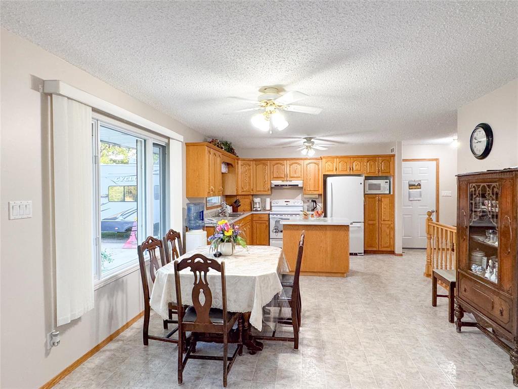 201 First Avenue, Benito, Manitoba  R0L 0C0 - Photo 6 - 202618798