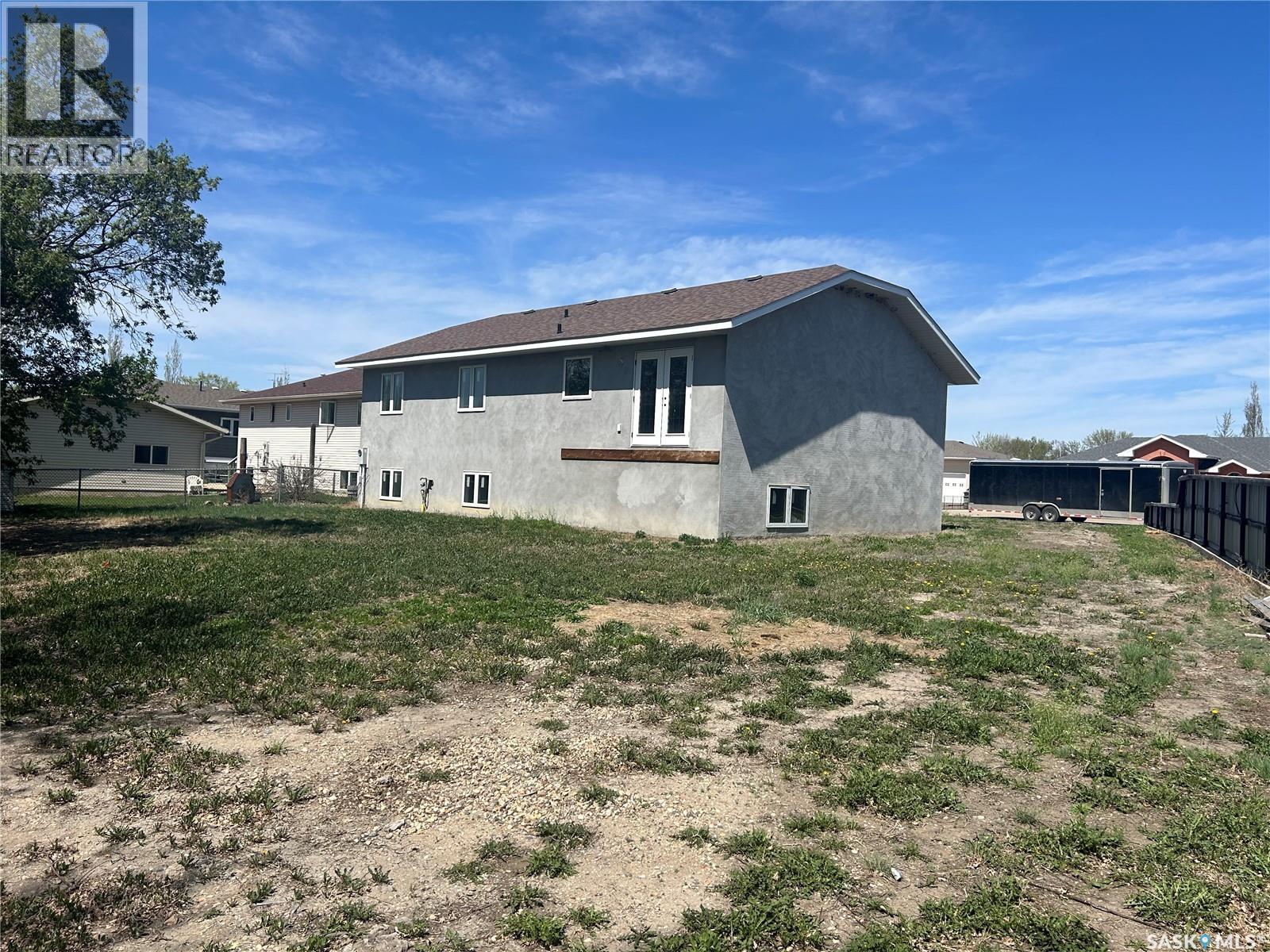 117 Carson Bay, Lampman, Saskatchewan  S0C 0B5 - Photo 4 - SK043812