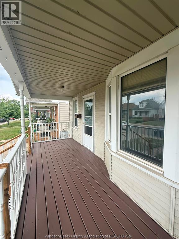 1058 Moy, Windsor, Ontario  N9A 2P3 - Photo 2 - 26018217