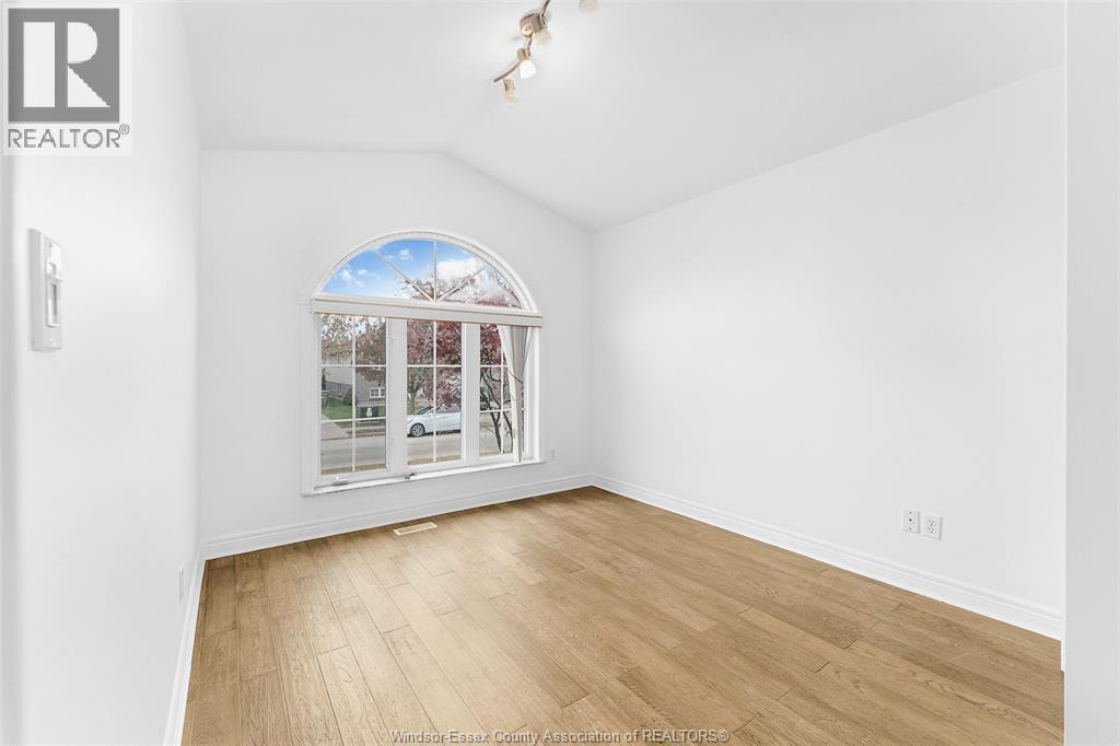2420 Venetian Avenue, Windsor, Ontario  N8P 1W7 - Photo 16 - 26018174