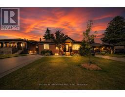 60 DORKING CRESCENT, Toronto, Ontario